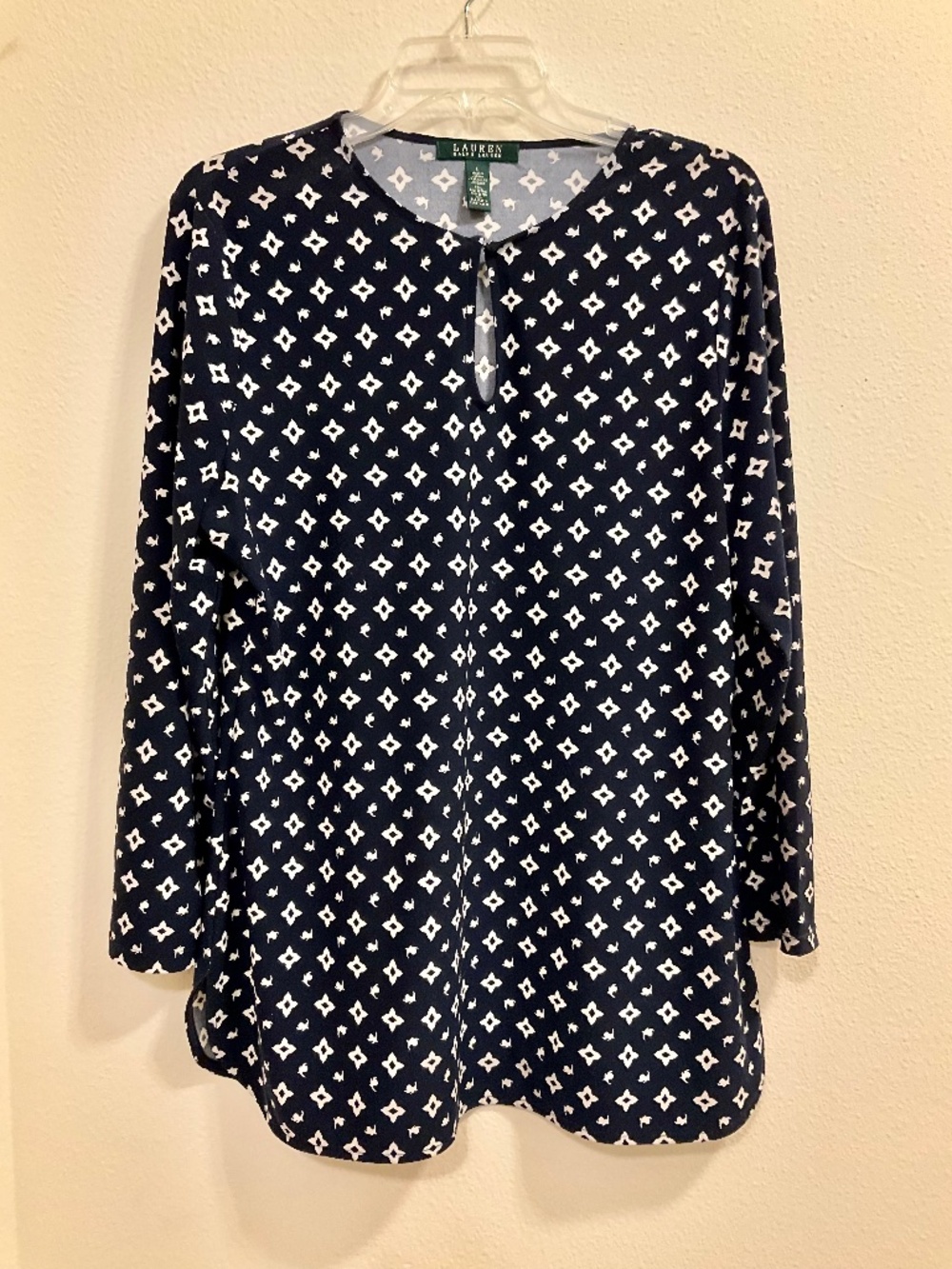 "Ralph Lauren" Tunic Top in Stretchy Jersey Material with Key Hole Neck SZ Lg